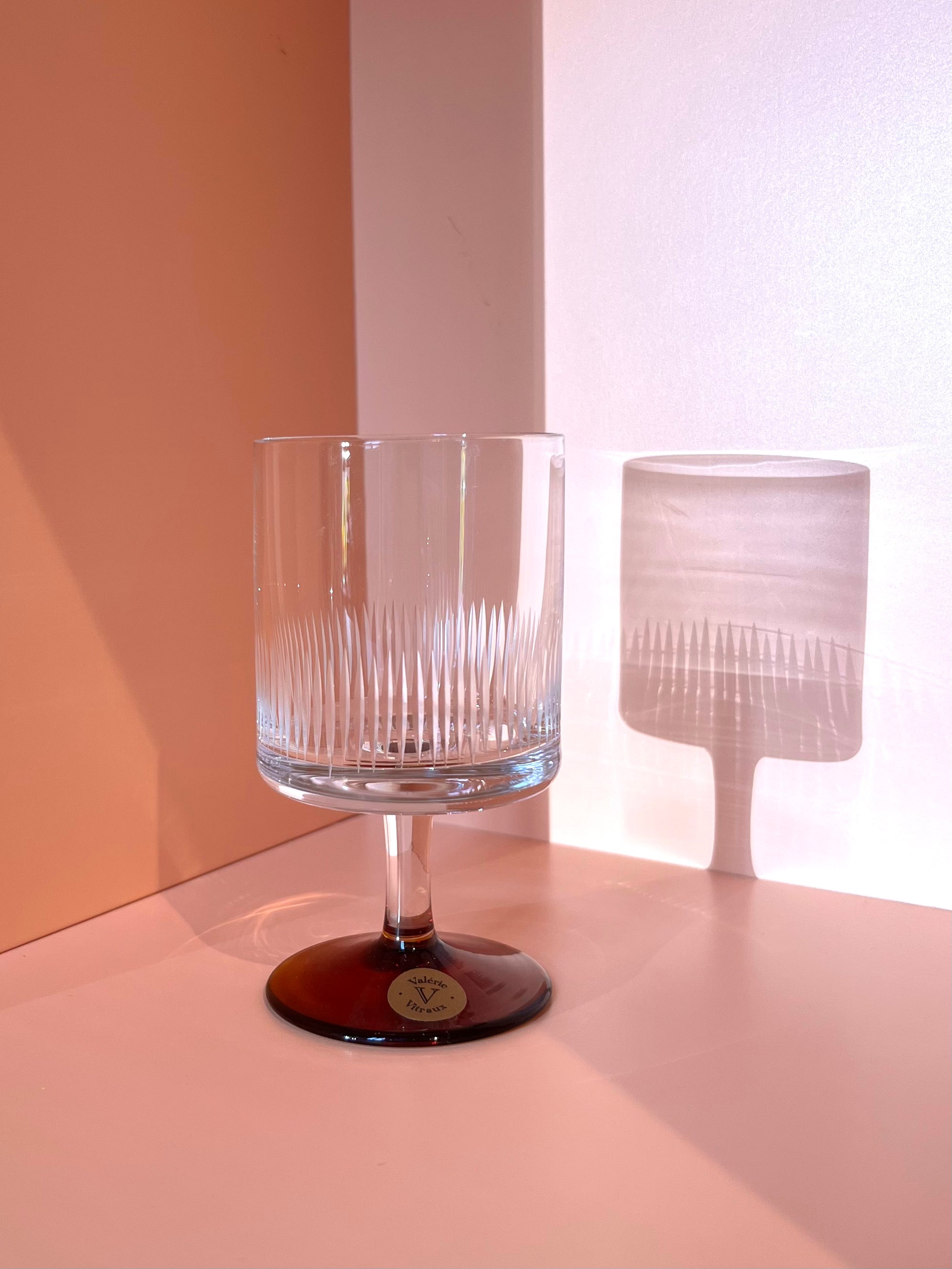 Likörglas · geriffelt · hellbraun